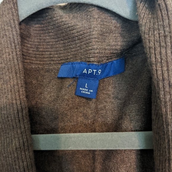 Apt. 9 cardigan, size large - Picture 3 of 3